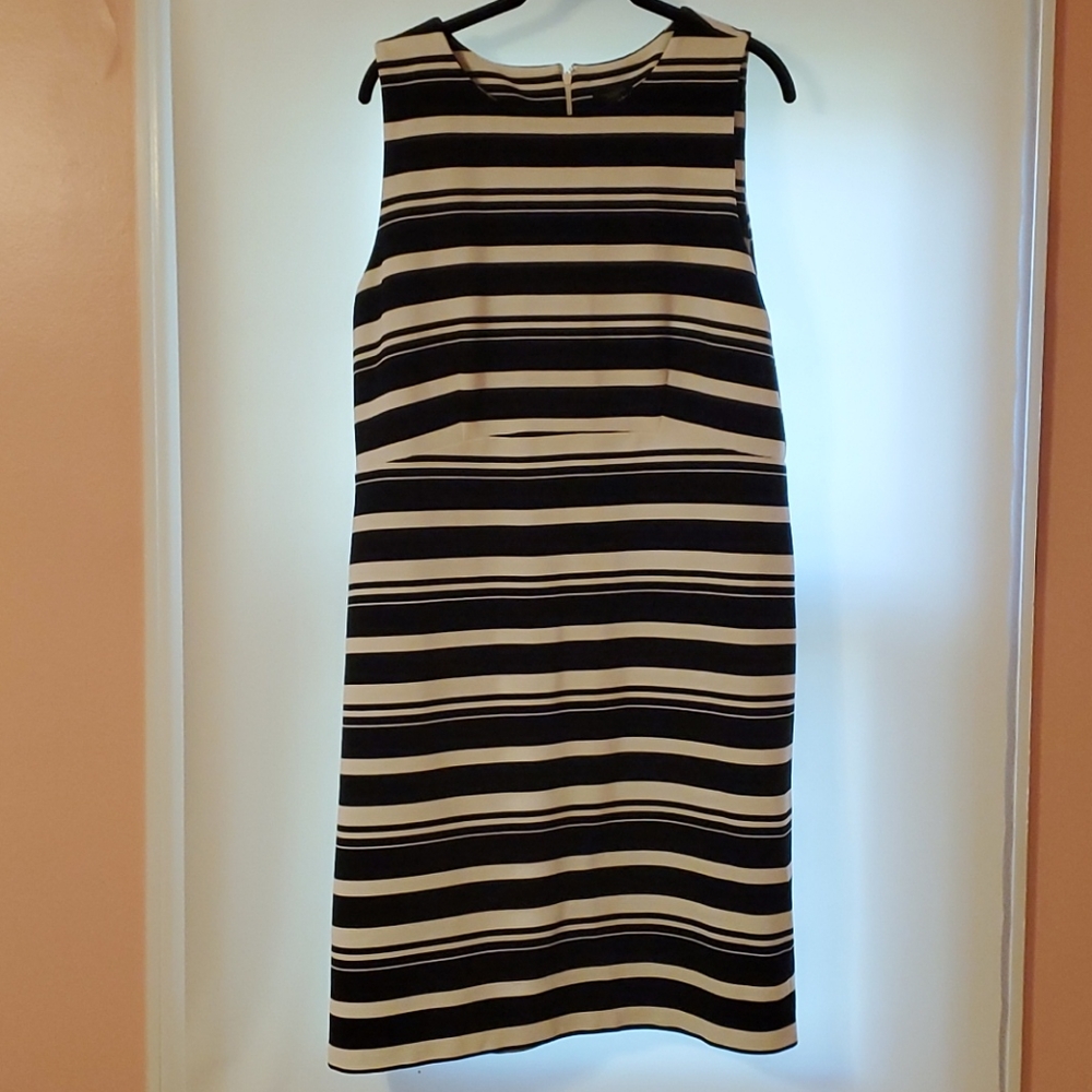 Black & white striped sheath